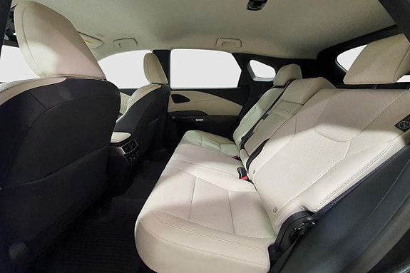 Lexus RX350h 20 of 25