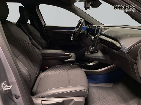 Renault Scenic E-Tech 11 of 18