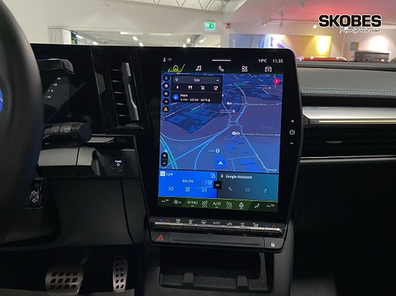 Renault Scenic E-Tech 14 of 18