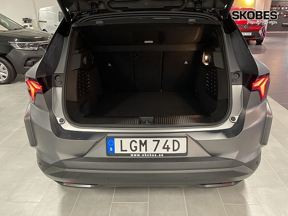 Renault Scenic E-Tech 16 of 18