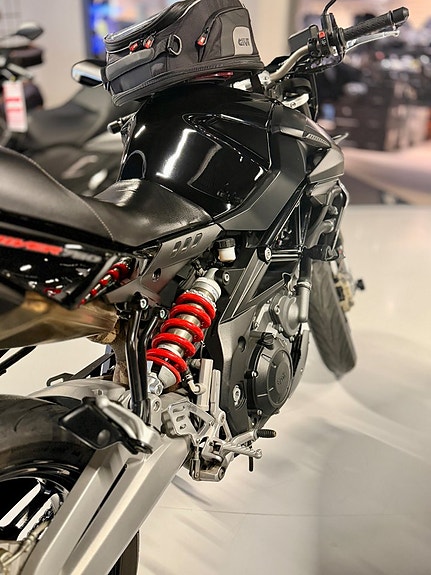 Aprilia Shiver 750 8 of 8