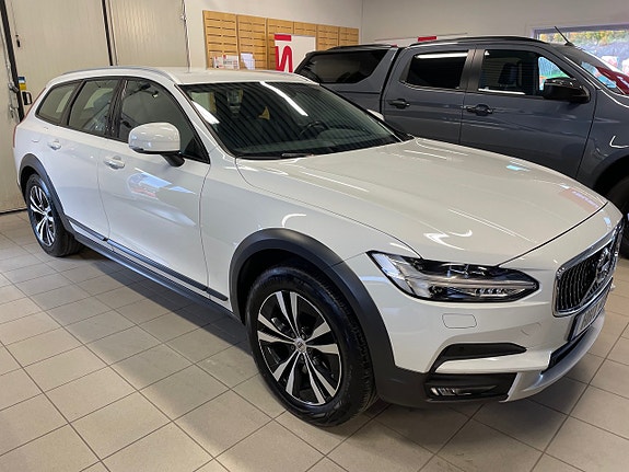 Volvo V90 Cross Country
