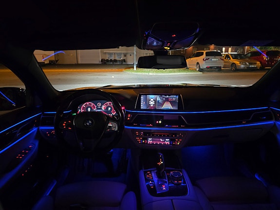 BMW 740d 14 of 30