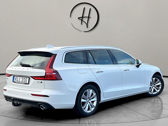 Volvo V60 8 of 27