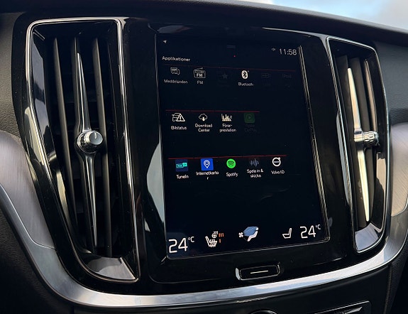 Volvo V60 14 of 27