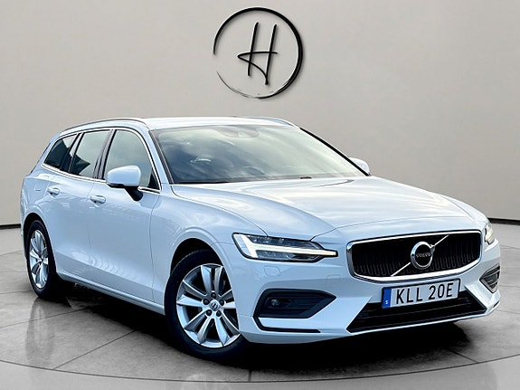 Volvo V60 2 of 5