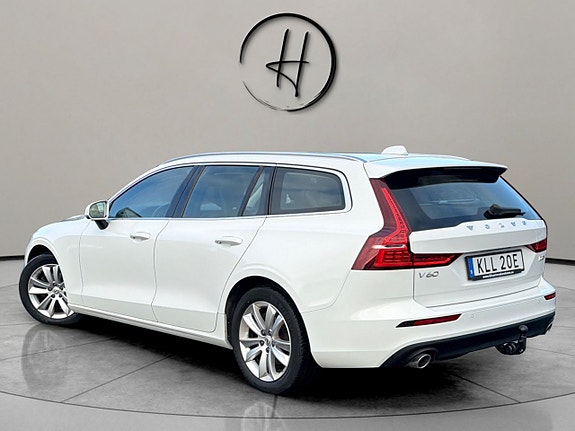 Volvo V60 7 of 27