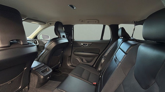 Volvo V60 12 of 27