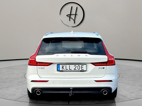 Volvo V60 4 of 5