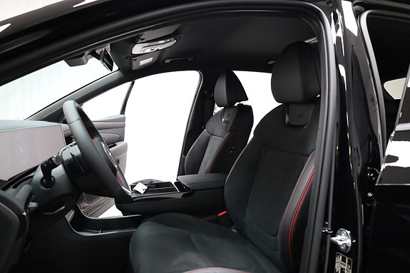 Hyundai Tucson 17 of 25