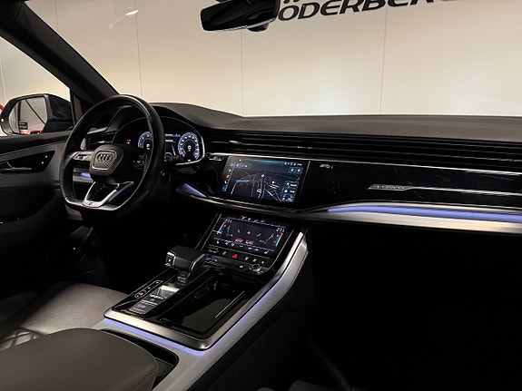Audi Q8 19 of 27