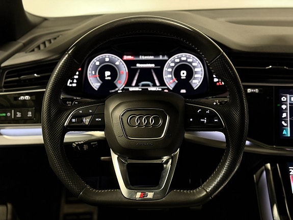 Audi Q8 13 of 27
