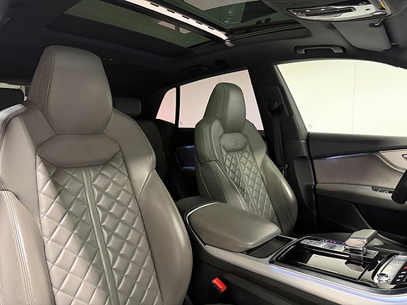 Audi Q8 20 of 27