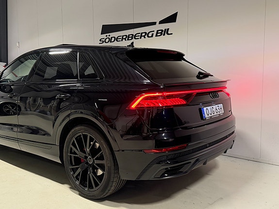 Audi Q8 22 of 27