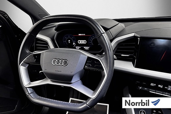 Audi Q4 e-tron 9 of 15