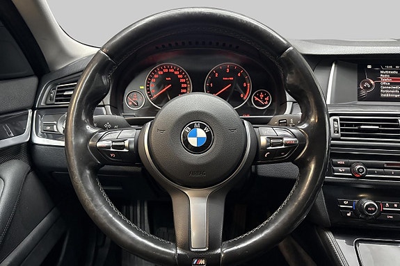 BMW 520 9 of 13