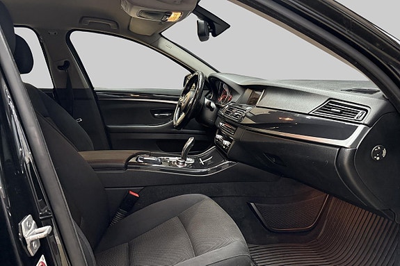 BMW 520 8 of 13
