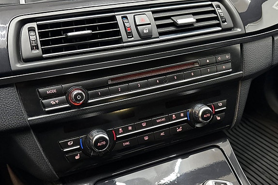 BMW 520 11 of 13