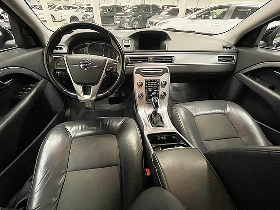 Volvo V70 6 of 7