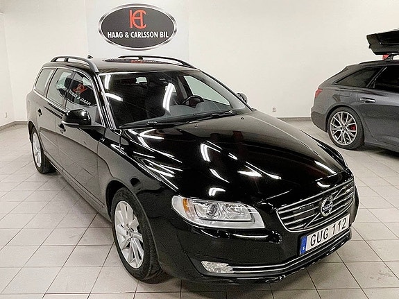 Volvo V70 2 of 5