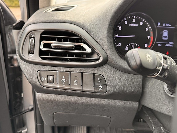 Hyundai i30 10 of 12