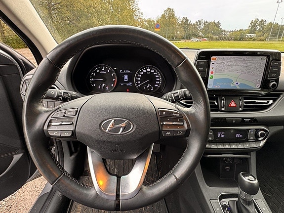 Hyundai i30 11 of 12