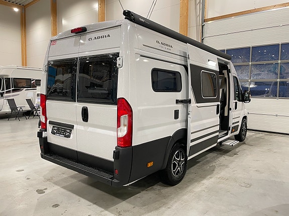 Adria Twin 640 SGX /Automat /höj & sänkbar säng/Multimedia/ 2 of 22
