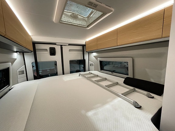 Adria Twin 640 SGX /Automat /höj & sänkbar säng/Multimedia/ 12 of 22