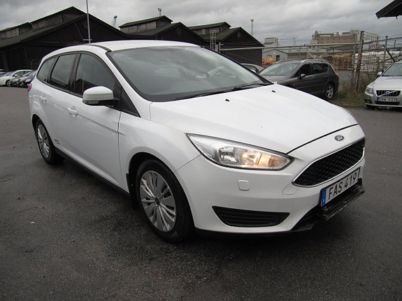 Ford Focus 3 of 5