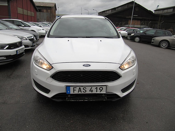Ford Focus 2 of 5