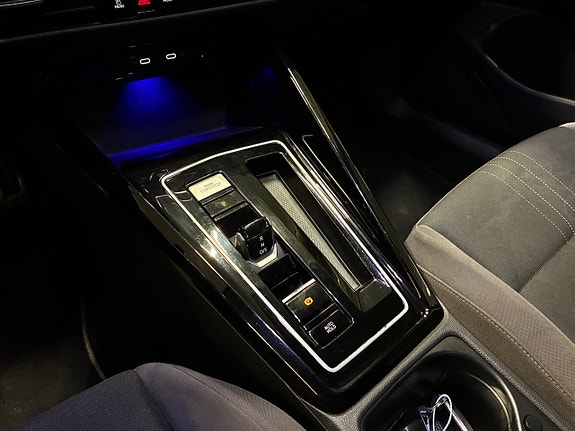 Volkswagen Golf Alltrack 20 of 28