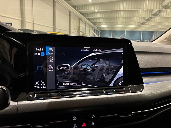 Volkswagen Golf Alltrack 21 of 28