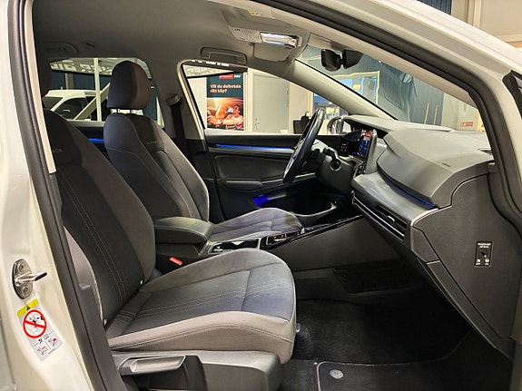 Volkswagen Golf Alltrack 12 of 28