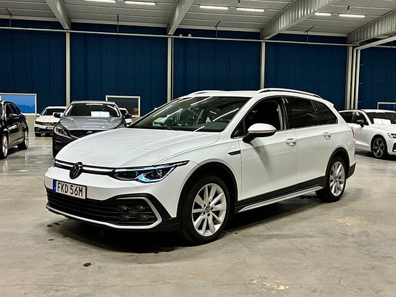 Volkswagen Golf Alltrack 7 of 28