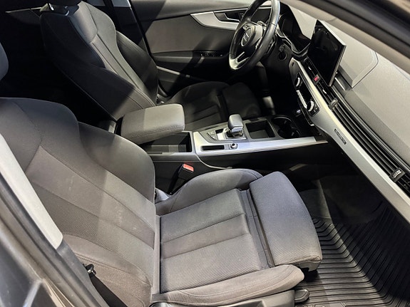 Audi A4 11 of 23