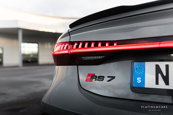 Audi RS7 24 of 28