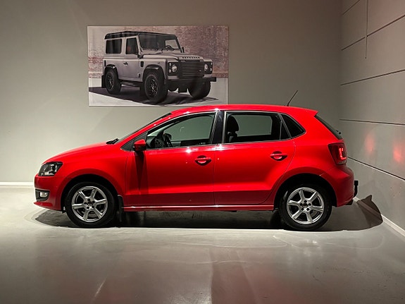 Volkswagen Polo 2 of 5