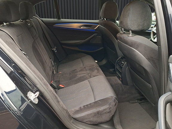 BMW 530e 13 of 25