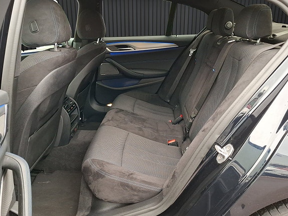 BMW 530e 14 of 25
