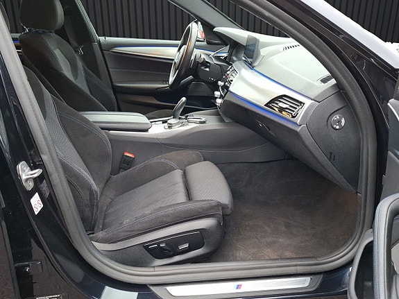 BMW 530e 12 of 25