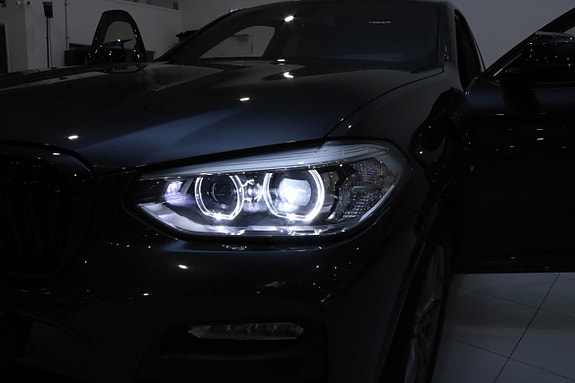 BMW X4 8 of 26