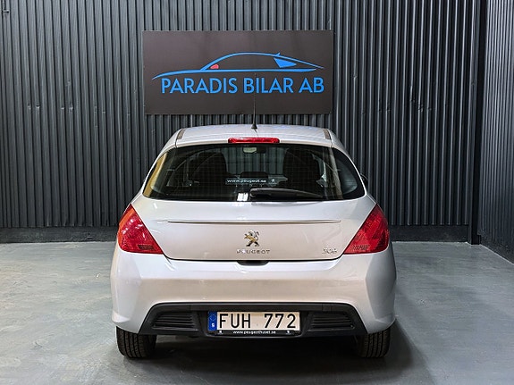Peugeot 308 4 of 5