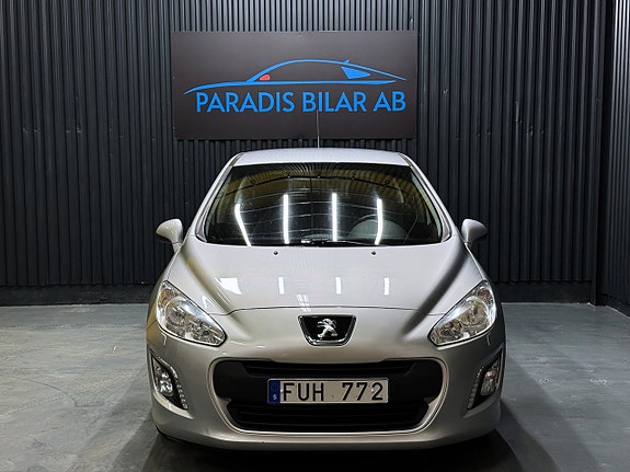 Peugeot 308 8 of 23