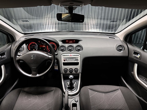 Peugeot 308 23 of 23