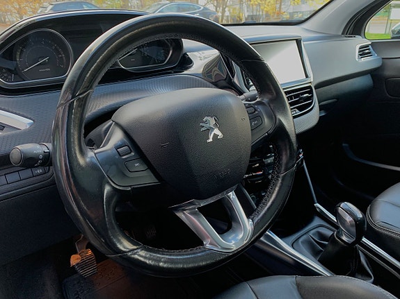 Peugeot 2008 16 of 29