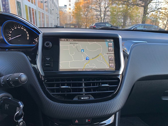 Peugeot 2008 4 of 5