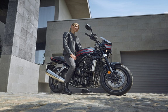 Honda CB1000F BOKA DIN FÖR 2027! 7 of 8