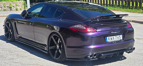 Porsche Panamera S 7 of 25
