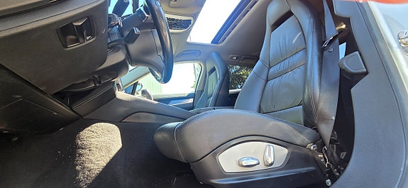 Porsche Panamera S 22 of 25
