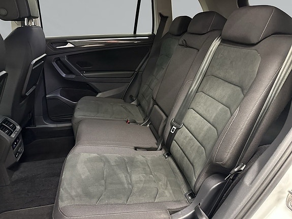 Volkswagen Tiguan Allspace 5 of 5